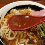 俺の中華たなか家 - スープもほのかに「紅色」♬