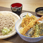 Set of mori soba and Ten-don (tempura rice bowl)