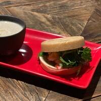 シャイニーアウル 表参道 - 