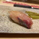 鮨 さいとう - シマアジはシマシマのアジ。夏の味
