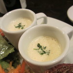 サロン・ド・エピス - とうもろこしの冷製スープ