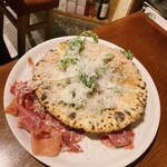 PIZZERIA AGLIANICO - 名物ボンバ