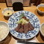 肉匠の牛たん たん之助 - 