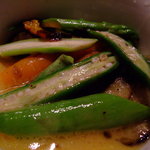 カセント - 皿底の温野菜たち