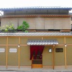 祇園 末友 - 建仁時南門の正面にできた新店