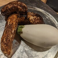 肉割烹 五平 - 松茸と白ナス