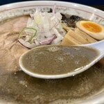 煮干しらーめん 田中にぼる - スープ