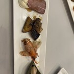 8TH SEA OYSTER Bar - お通しは牡蠣以外も