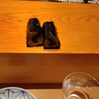 高柿の鮨 - 変わった形に巻いたカンピョウ巻き。なんで断面オニギリなん?　しかも確認ナシでハーフサイズだし（泣）　普通はそこ確認するでしょ!