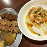 新橋やきとん - 料理写真:焼きとん＆何とか豆腐