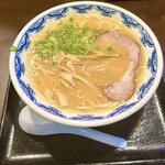 博多麺房 赤のれん - トンコツ味噌らぁめん 950円