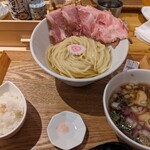 鶏と鮪節 麺屋勝時 - マグロ節 昆布水つけ麺