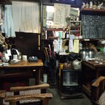 栄屋酒場 - 唱和の雰囲気がたっぷり