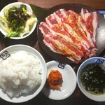 牛角 - 牛バラとろカルビ定食180g1,188円