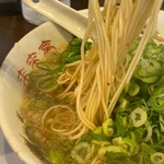 来来亭 - ラーメン麺硬め　背脂が少なくないか？