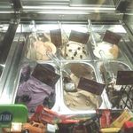 バール エ ターヴォラ カルダ ラ・ジョストラ - ジェラード