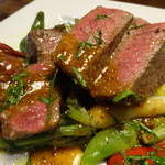 タケル クインディチ - オリーブ牛のグリルアップ