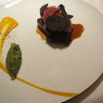 レストラン ラ フィネス - ブレス産小鳩のローストとその腿肉のブーダンノワール4