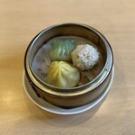 チャイニーズキッチン KURO - 蒸し点心3種　カニ小籠包　ヒスイ海老餃子　もち米肉団子