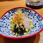 いでの上料理店 - 長崎の鯛、薬味は有明海の海苔、みょうが