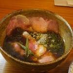 つけそば 神宮寺 - つけ汁肉増し