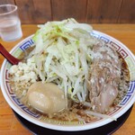 自家製麺屋 登夢道 - 味玉もやしらーめん（中盛）醤油　900円　＋　チャーシュー2枚　180円　野菜大盛　にんにく大盛　あぶら多め　麺かため