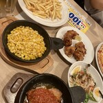 Gasuto - 大盛りポテト、コーンのオーブン焼き、唐揚げ、ガーリックチキンソテー他（＾∇＾）