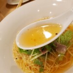 カジュアルフレンチBar 7FUKU - やばいやばいこのスープ