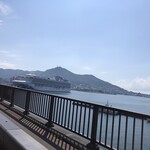 ラッキーピエロ - 函館港に停泊するダイヤモンドプリンセス号