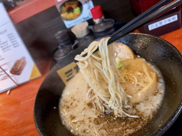 やまなしのラーメン ラーメン汁なし(ラーメン豚山 神保町店)の口コミ一覧 | おいしい