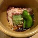 焼肉きんぐ - 料理写真:壺漬けデジプルコギ