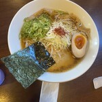 パイタンラーメン キャトル 鷹匠 - 