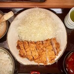 Tonkatsu Santa - ロースかつ、御飯、豚汁(全体)