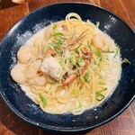 PIZZERIA E BAR BOSSO 丸の内 - 〜海老 あさり 渡り蟹〜シーフードアンチョビクリームスパゲッティー