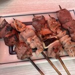 もつ焼き 大統領 - もつ焼き盛合せ