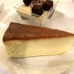 お菓子の館 あくつ - こまらも持ち歩いて形が崩れてしまいましたしまいました…すみません。