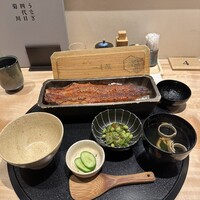 うなぎ四代目菊川 東京駅黒塀横丁店 - 