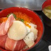 海鮮丼 まぐろ家