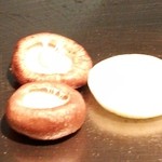 小石澤 - 椎茸、玉葱。