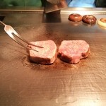 小石澤 - 焼いてます♪