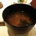 小石澤 - 味噌汁。