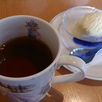 クイーンベリー - 紅茶とバニラアイス