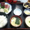 まる信 食堂