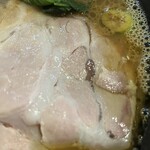 横浜ラーメン とんこつ家  - チャーシュー