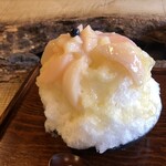 Machiyakissa Miyakeshouten - 白桃はコンポートですが、生っぽい味わいでした