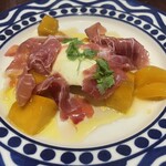 CONA 川崎店 - チーズと生ハムと果物