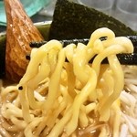 げんまん - みそこってりらーめん(750円)、麺リフト