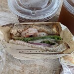 ワンネスパークcafe - 料理写真:エビ･自家製スモークチキン♪