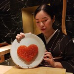 初音鮨 - 若女将さんとハートのイクラ