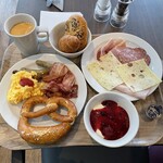 Premier Inn Alexanderplatz - 料理写真: